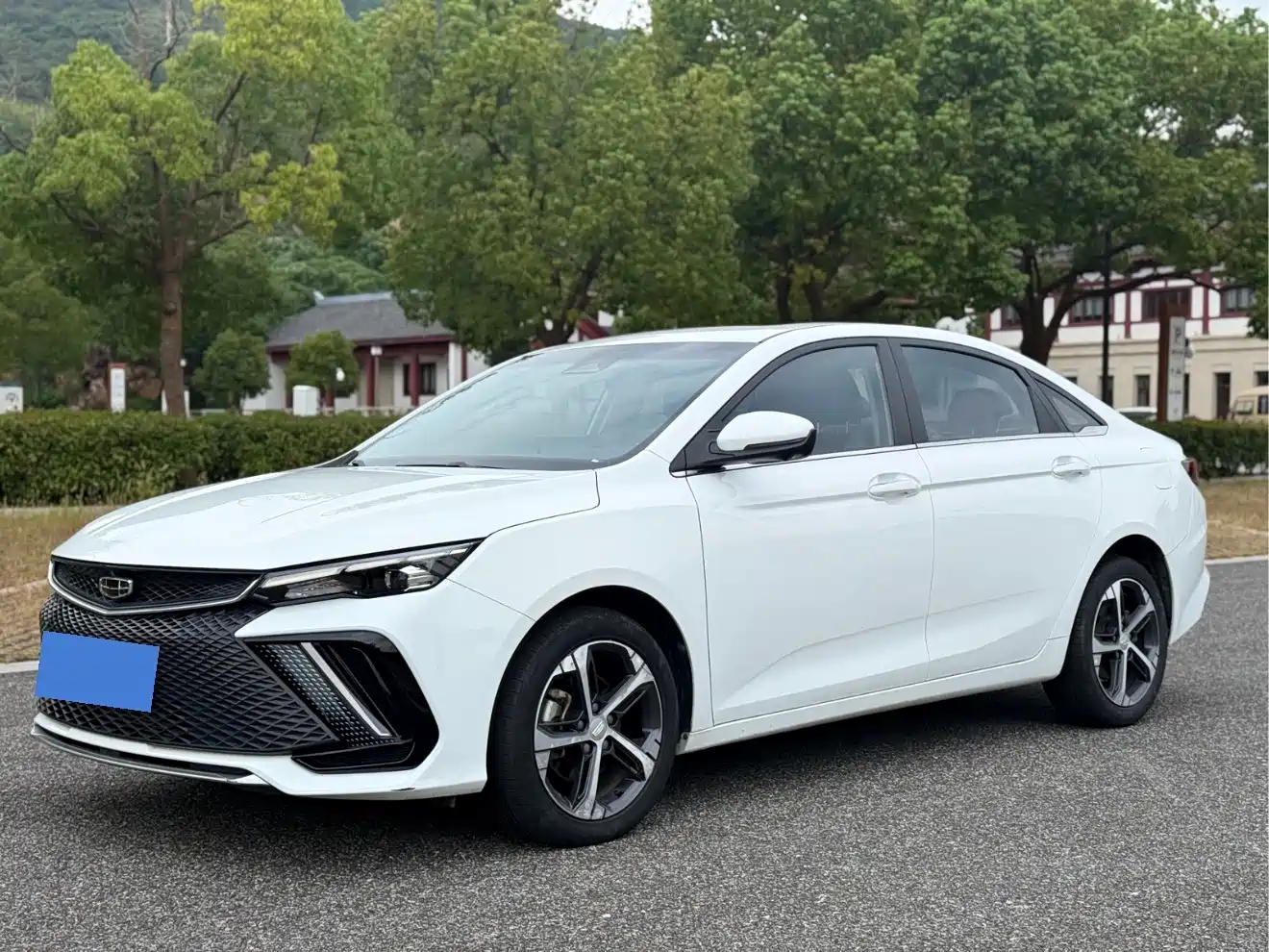 Geely Emgrand L 2022