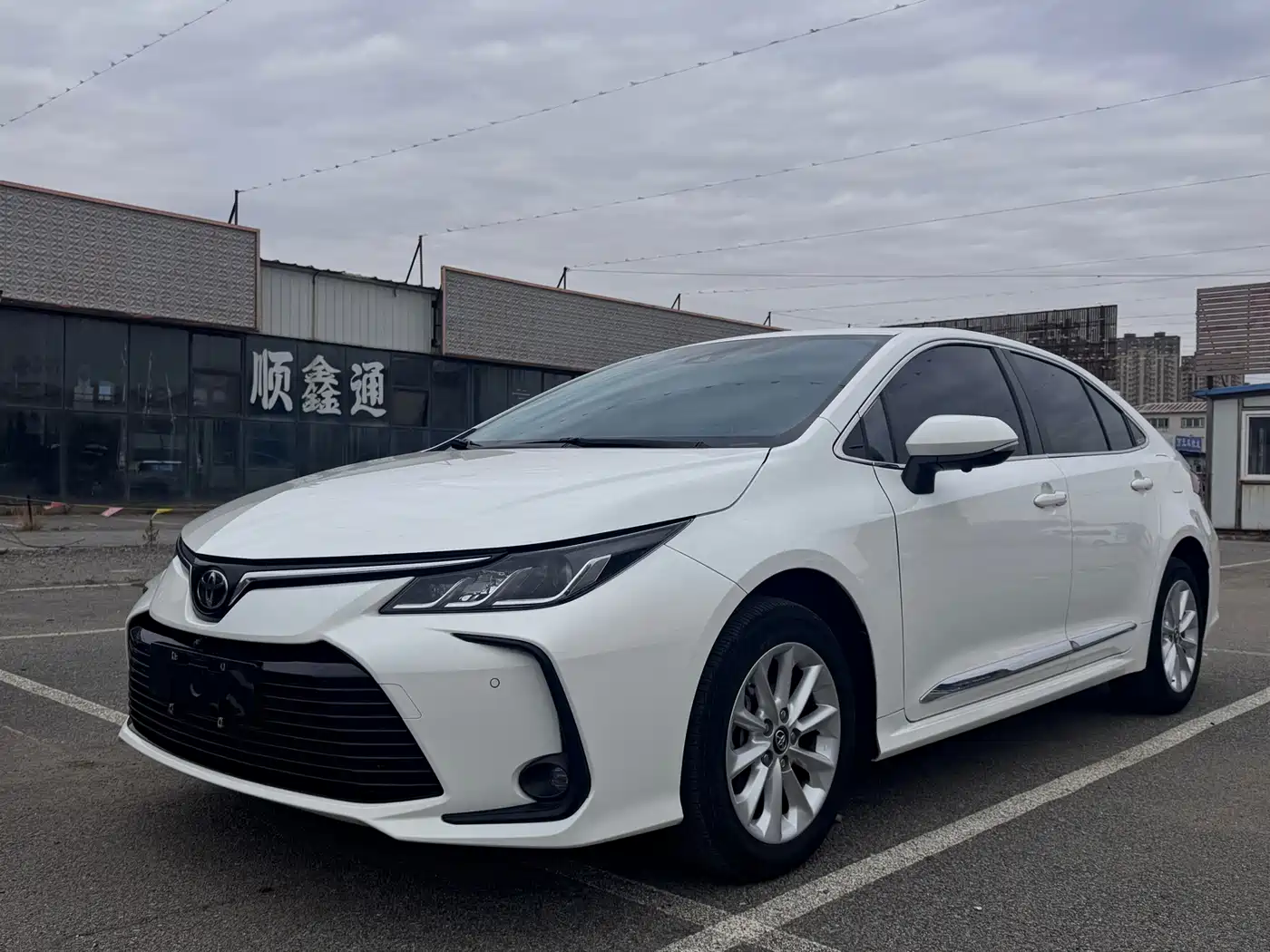 Toyota Corolla 2022 — фото 1