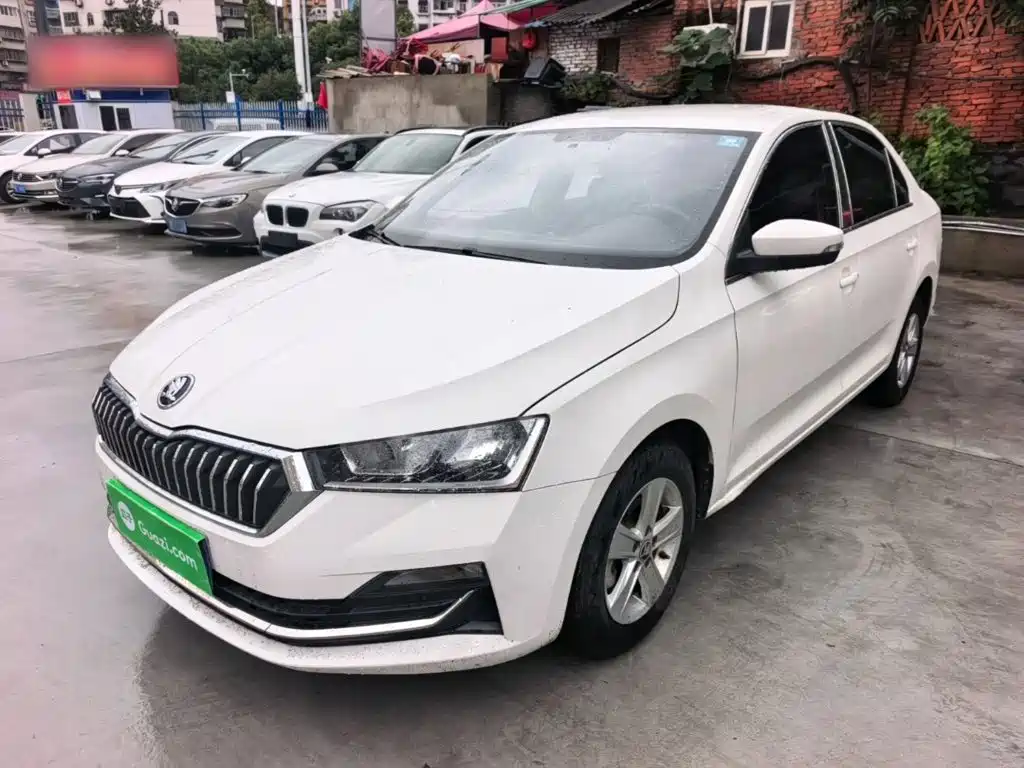 Skoda Rapid 2022 — фото 1