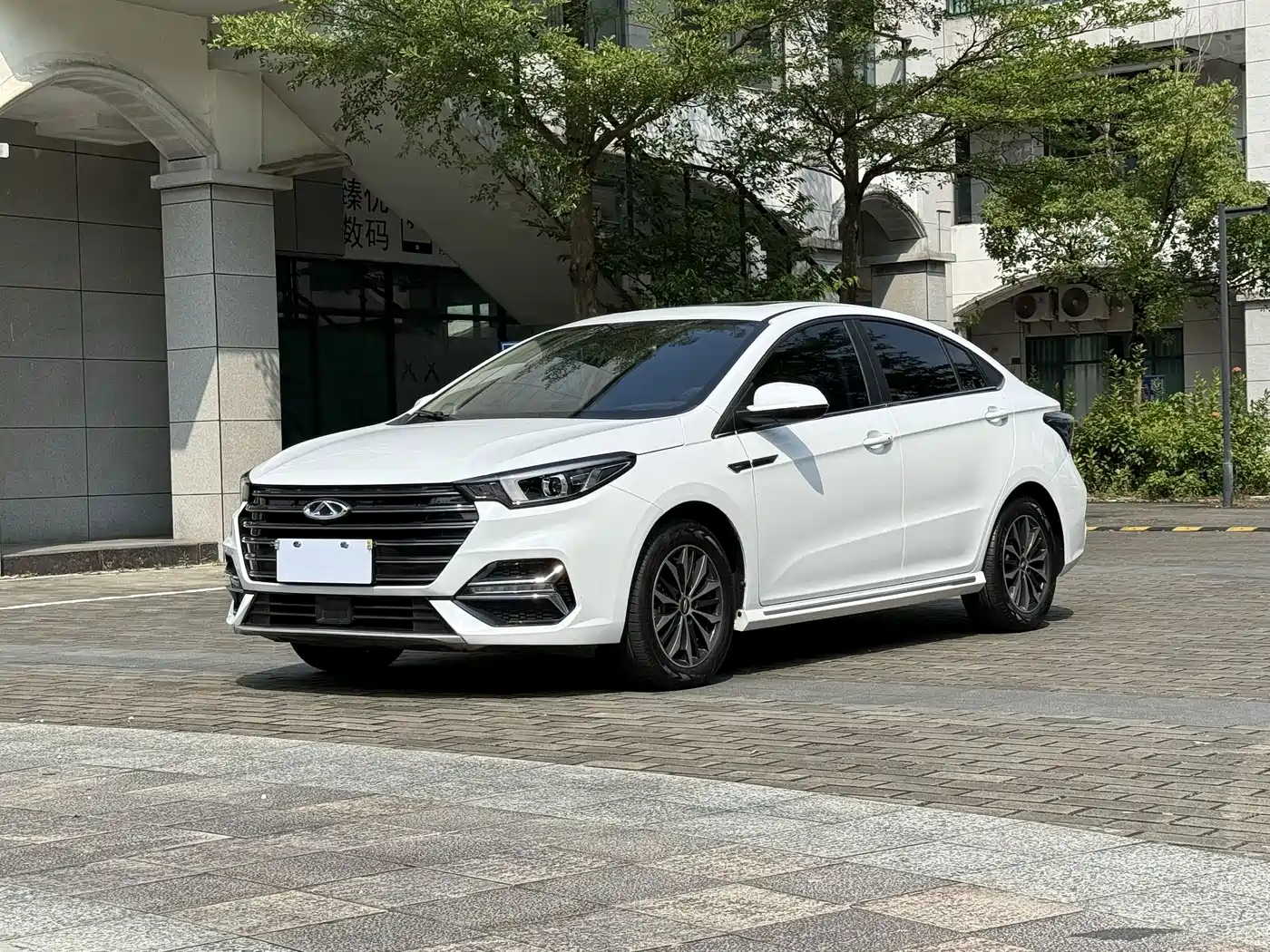 CHERY Arrizo 5 PLUS 2022 — фото 1