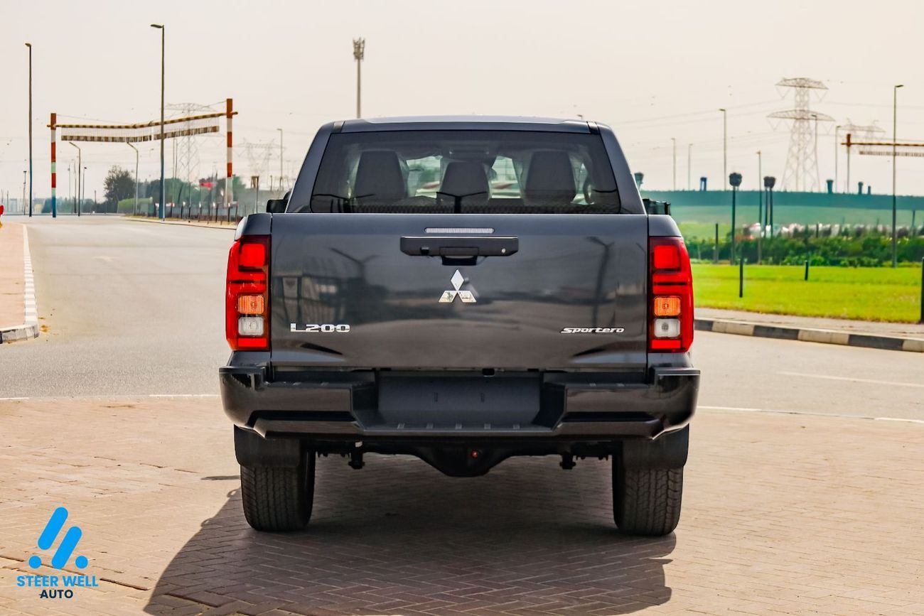 Mitsubishi L200 2.4 л 2027 г. Серый