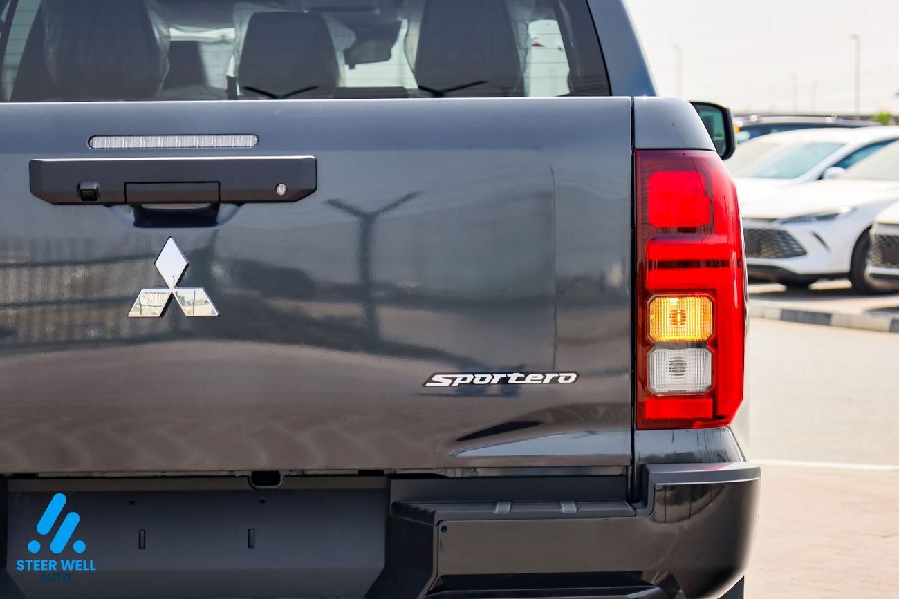 Mitsubishi L200 2.4 л 2027 г. Серый