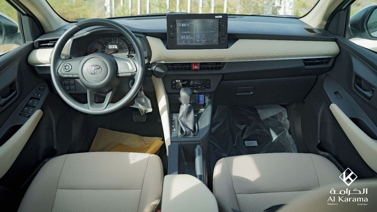 Toyota Yaris 1.5 л 2026 г. Белый