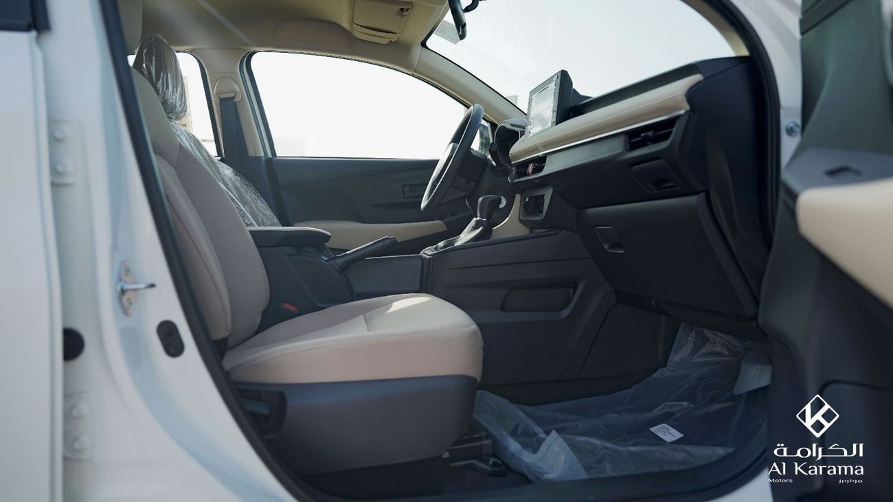 Toyota Yaris 1.5 л 2026 г. Белый