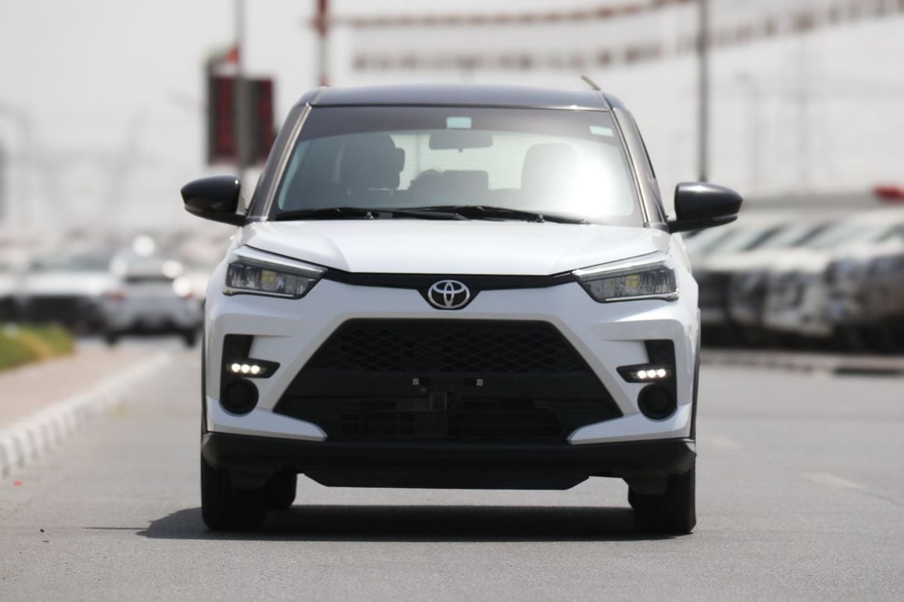 Toyota Raize 1.0 л 2023 г. Белый