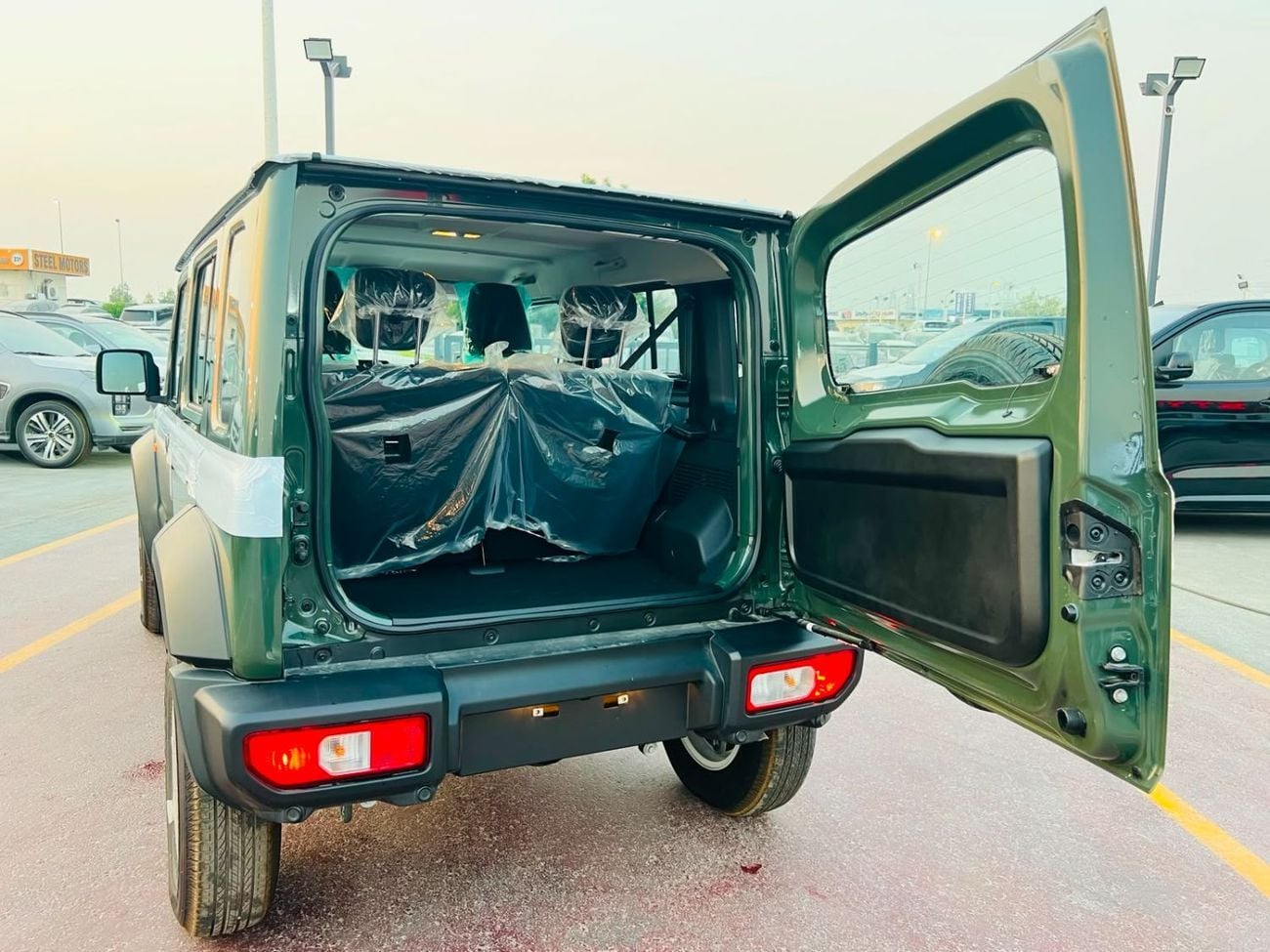 Suzuki Jimny 1.5 л 2026 г. Зелёный