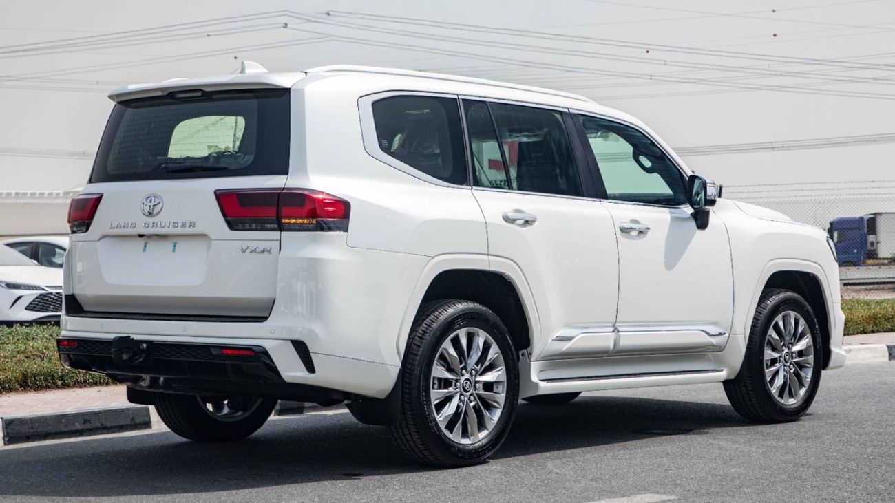 Toyota Land Cruiser 4.0 л 2026 г. Белый