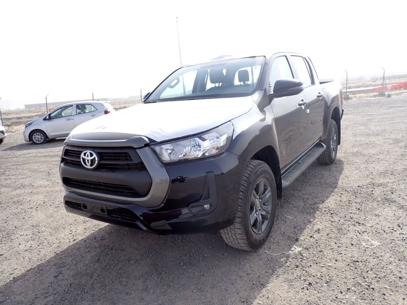 Toyota Hilux 2.7 л 2026 г. Чёрный