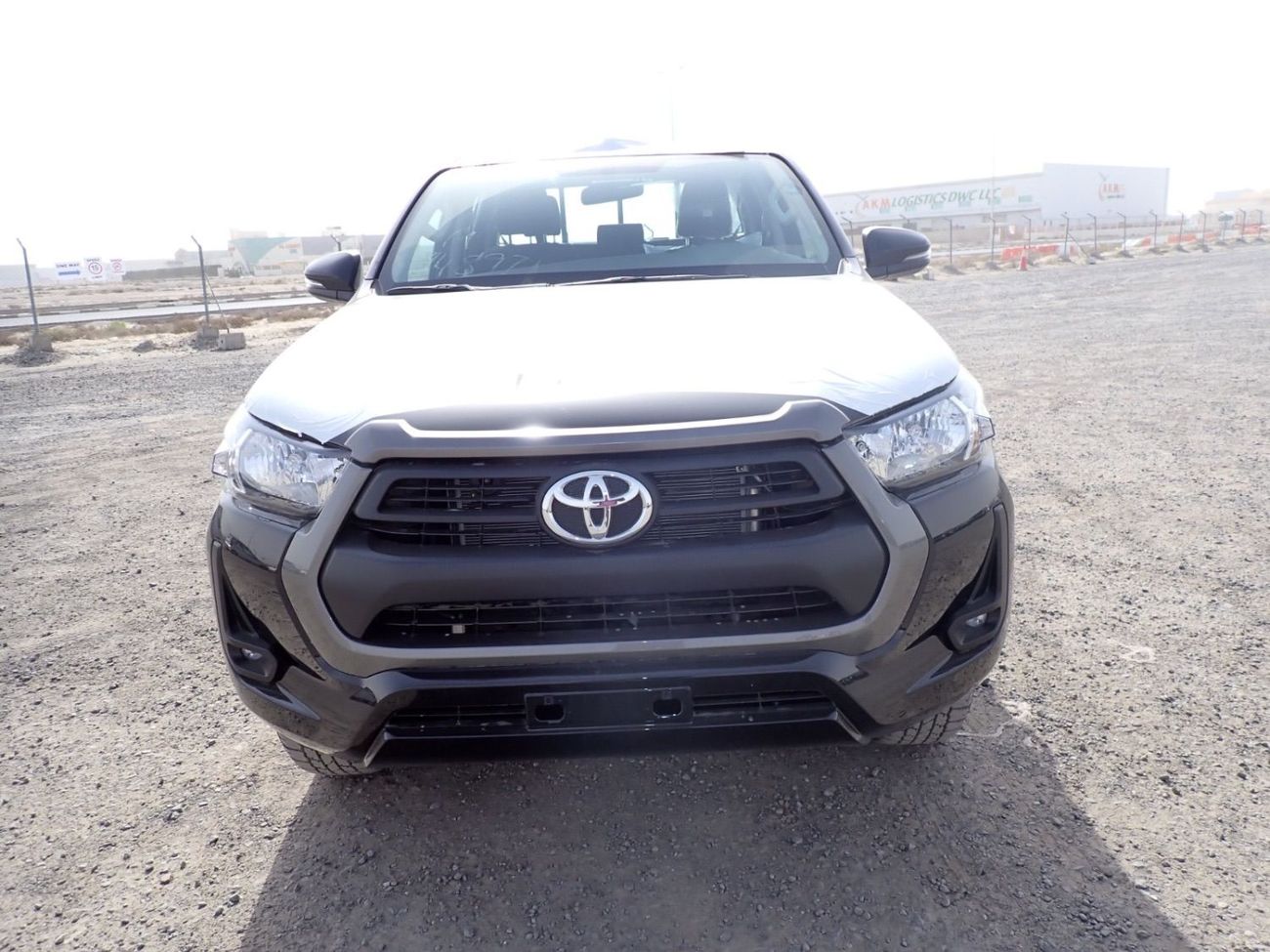 Toyota Hilux 2.7 л 2026 г. Чёрный