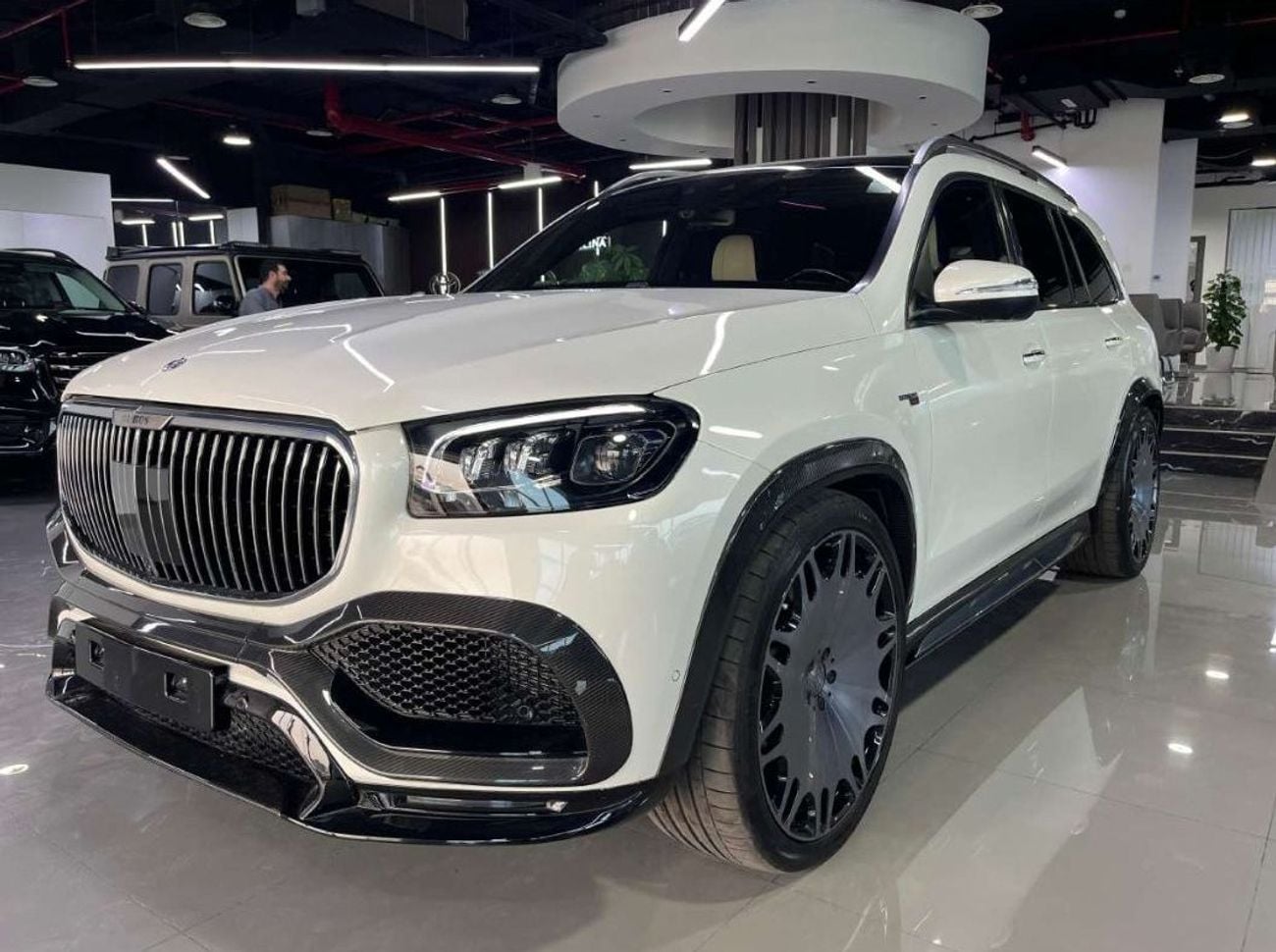 Mercedes Benz Gls600 Maybach 4.0 л 2023 г. Белый