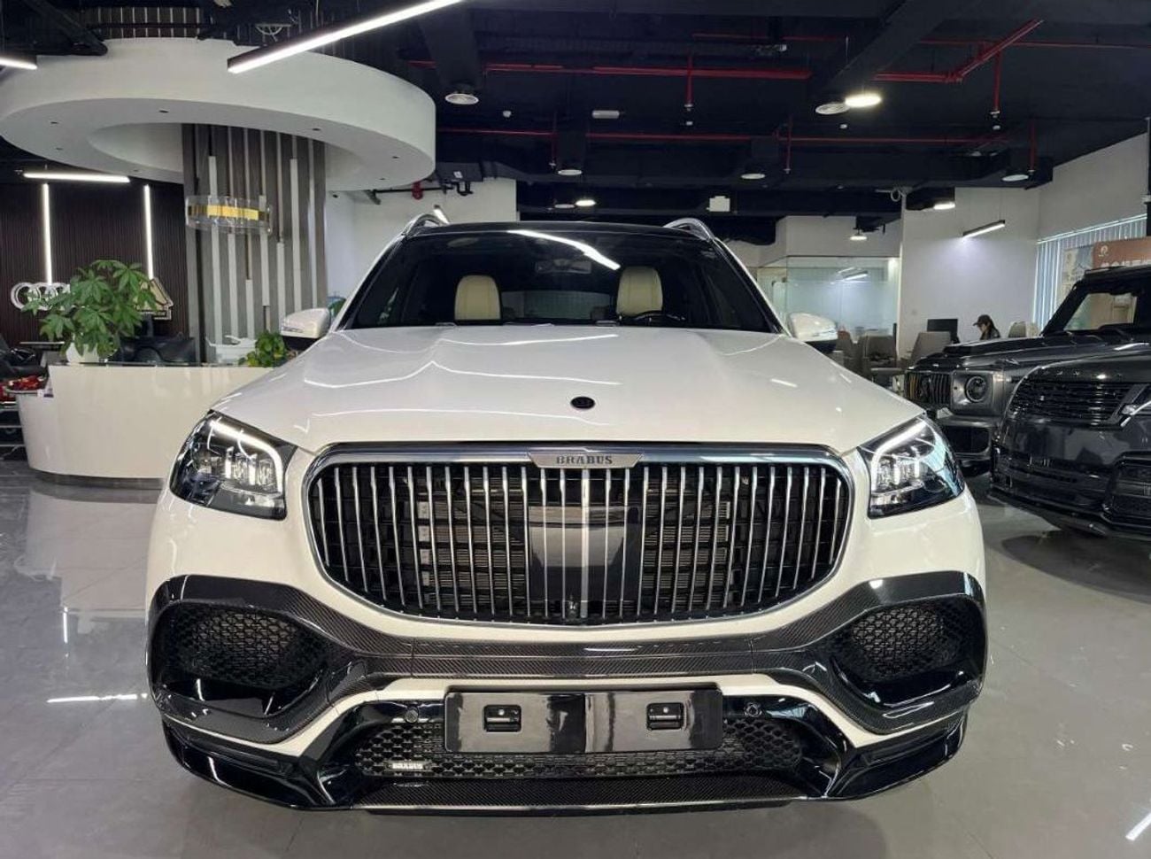 Mercedes Benz Gls600 Maybach 4.0 л 2023 г. Белый