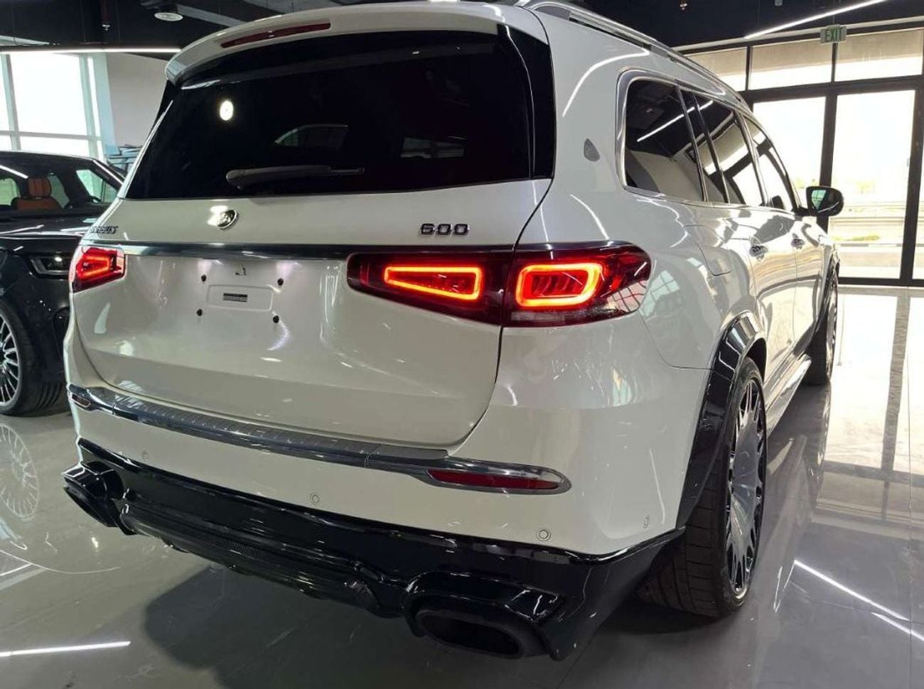 Mercedes Benz Gls600 Maybach 4.0 л 2023 г. Белый