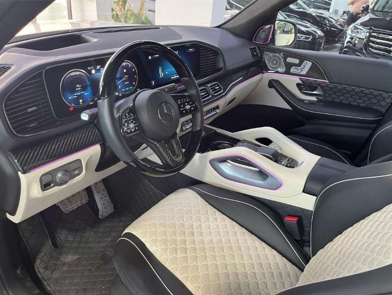 Mercedes Benz Gls600 Maybach 4.0 л 2023 г. Белый