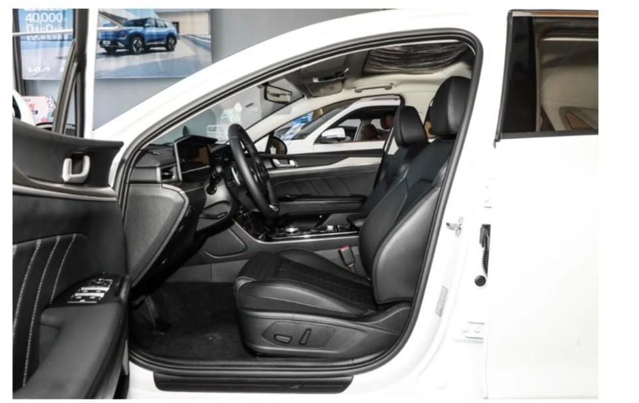 Kia K5 1.5 л 2025 г. Белый