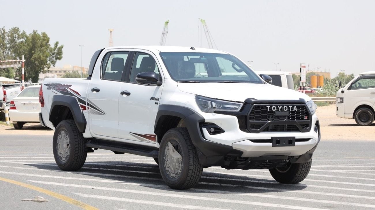 Toyota Hilux 4.0 л 2026 г. Белый, пробег 10 км