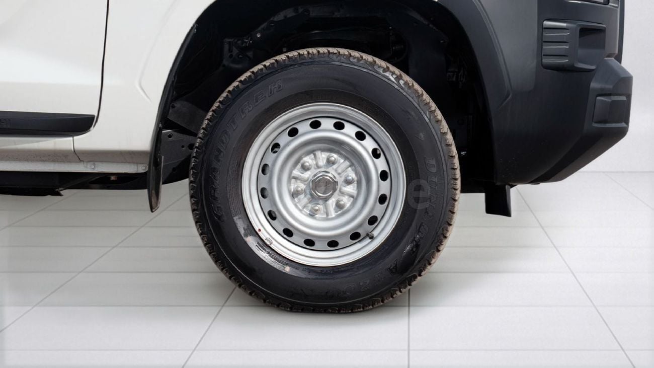Mitsubishi L200 2.4 л 2027 г. Белый