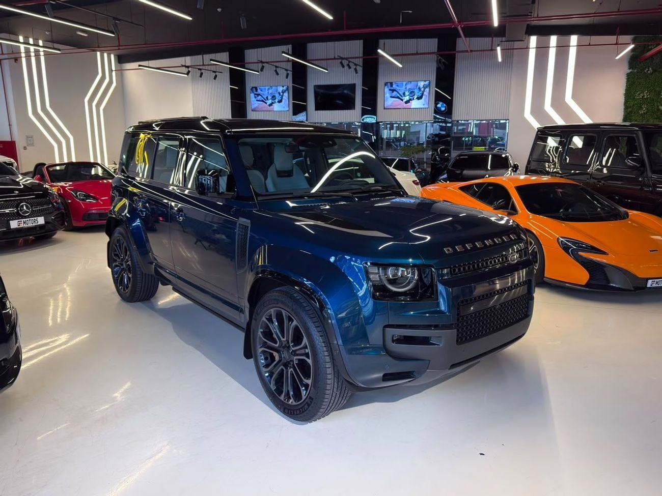 Land Rover Defender 110 4.4 л 2026 г. Синий, пробег 10 км