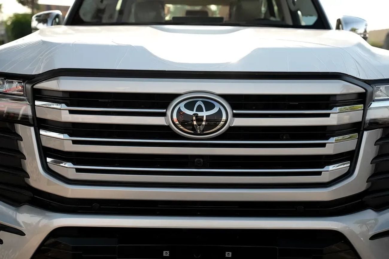 Toyota Land Cruiser 4.0 л 2026 г. Серебристый
