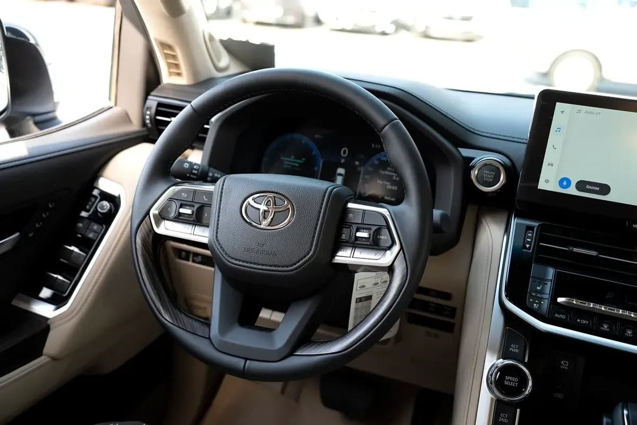Toyota Land Cruiser 4.0 л 2026 г. Серебристый
