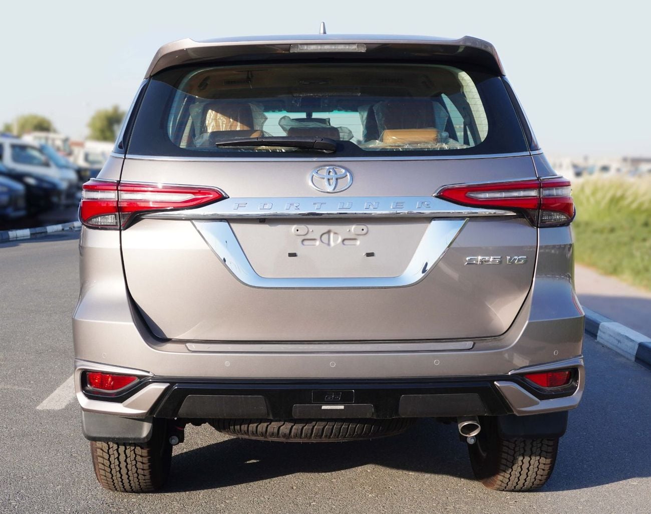 Toyota Fortuner 4.0 л 2026 г. Бронзовый