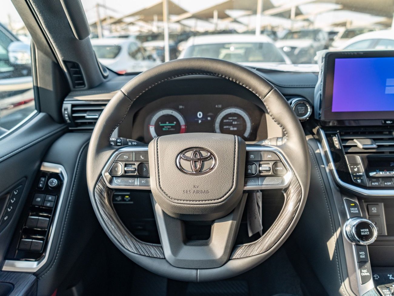 Toyota Land Cruiser 3.5 л 2026 г. Чёрный