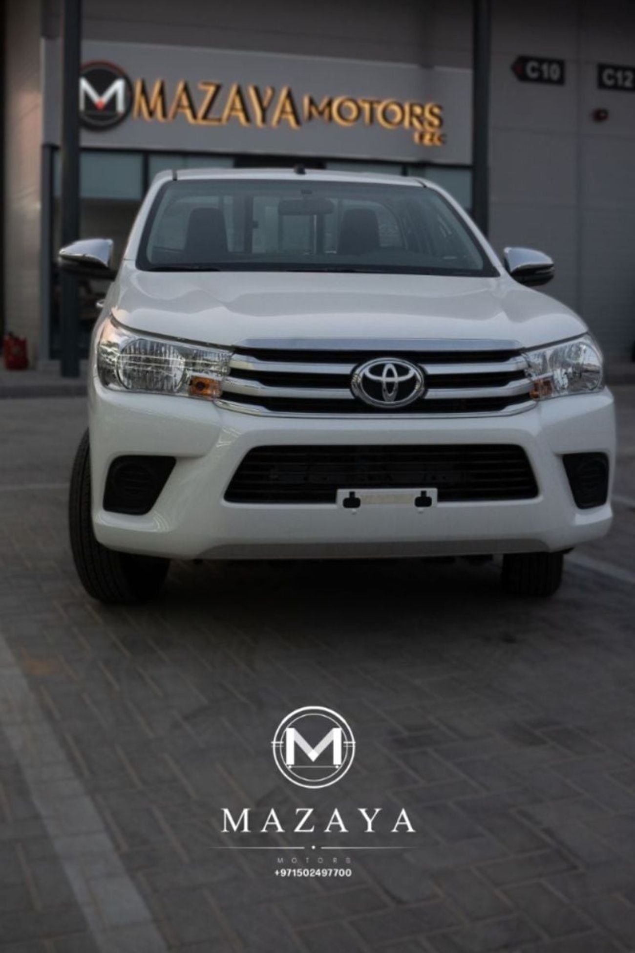Toyota Hilux 2.0 л 2026 г. Белый