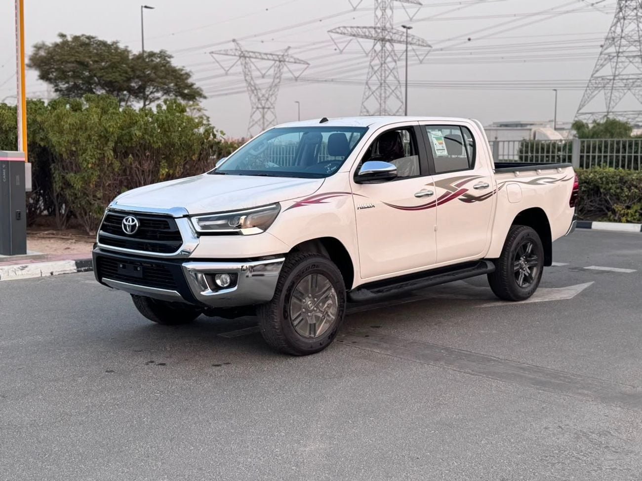 Toyota Hilux 2.7 л 2026 г. Белый