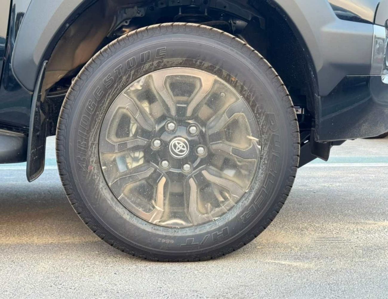 Toyota Hilux 2.8 л 2026 г. Чёрный