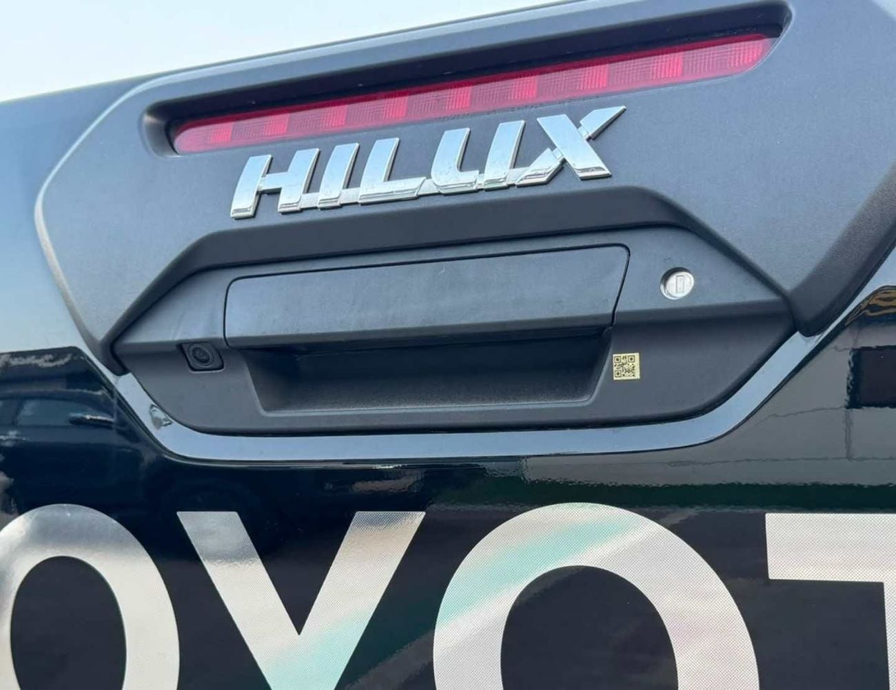 Toyota Hilux 2.8 л 2026 г. Чёрный