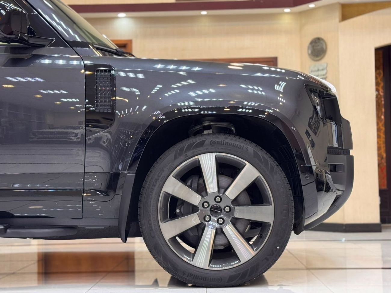 Land Rover Defender 110 3.0 л 2026 г. Серый