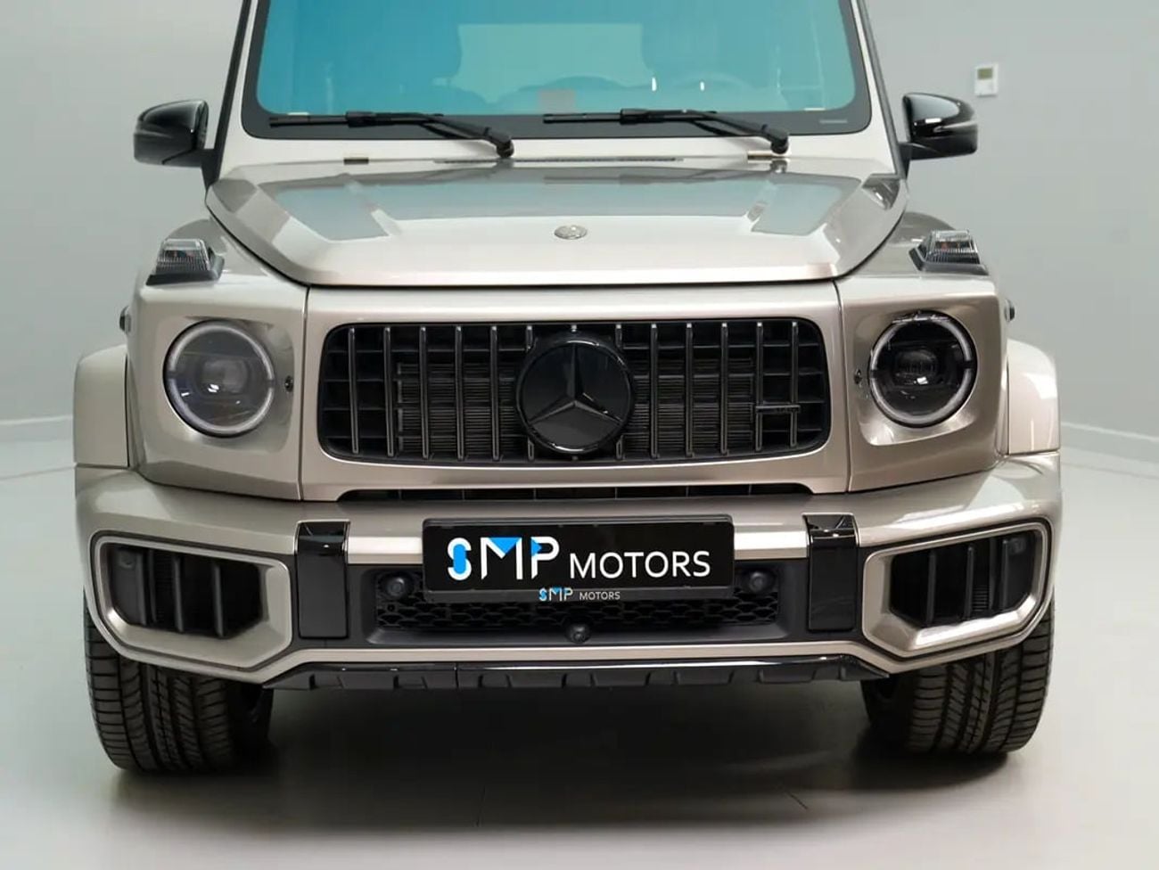 Mercedes Benz G63 AMG 4.0 л 2025 г. Серебристый