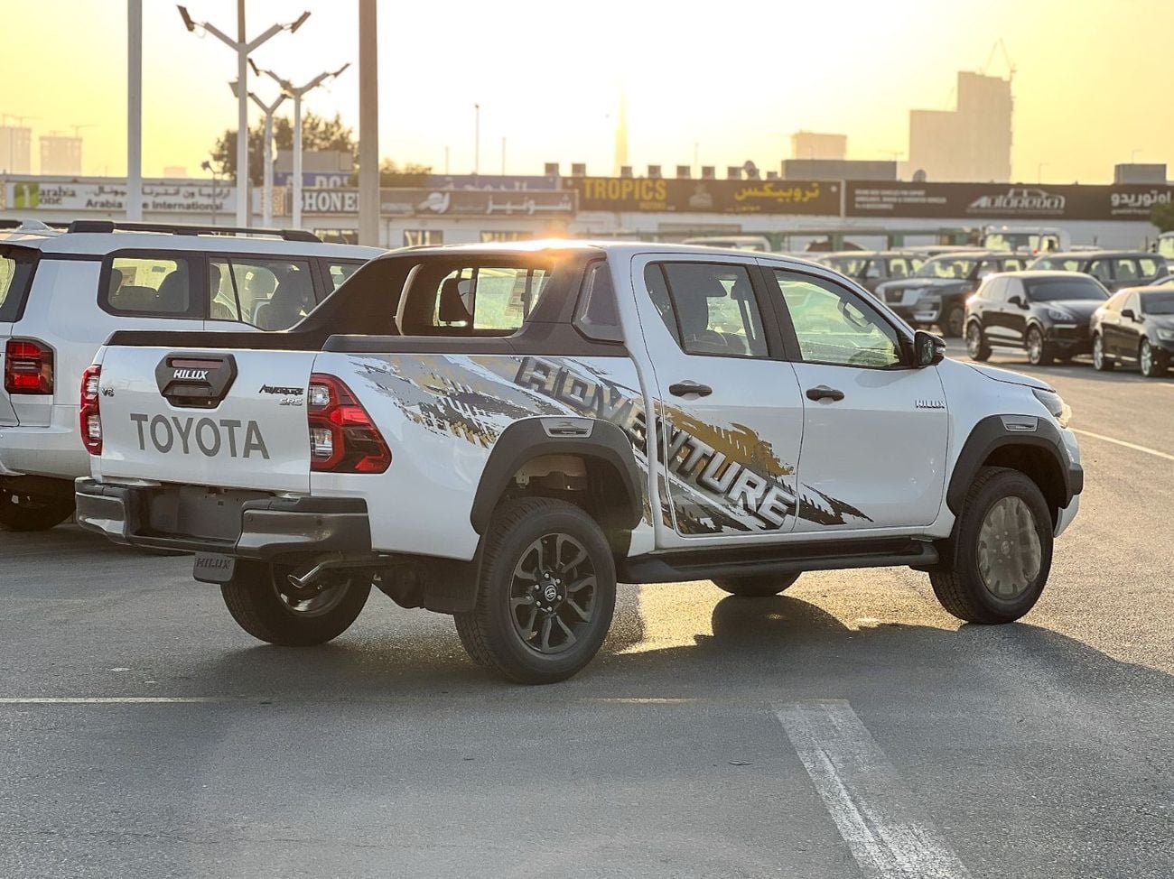 Toyota Hilux 2.8 л 2026 г. Белый