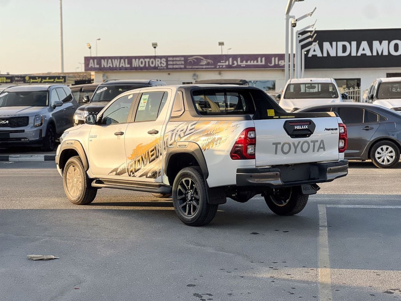 Toyota Hilux 2.8 л 2026 г. Белый