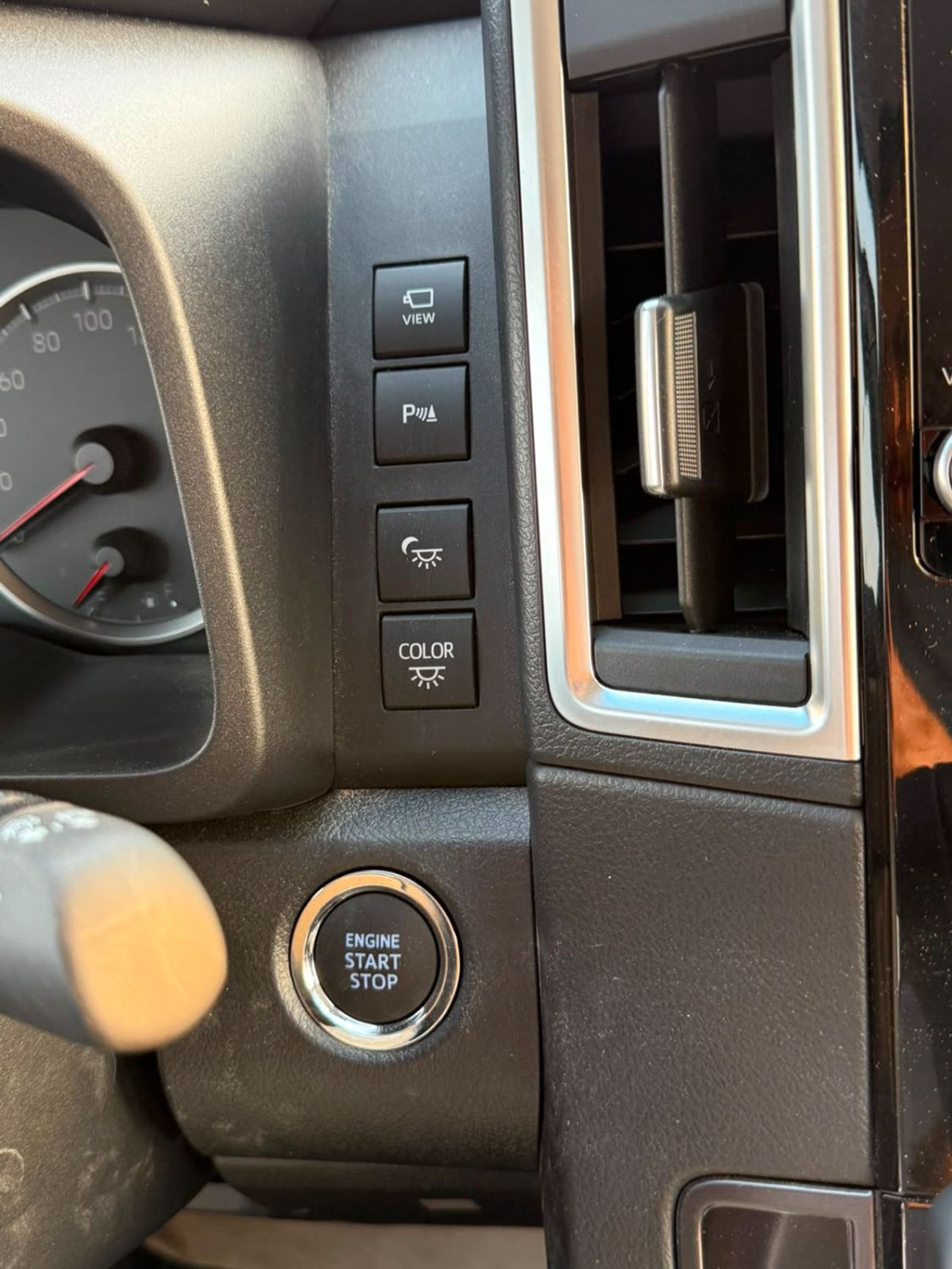 Toyota Granvia 3.5 л 2026 г. Чёрный