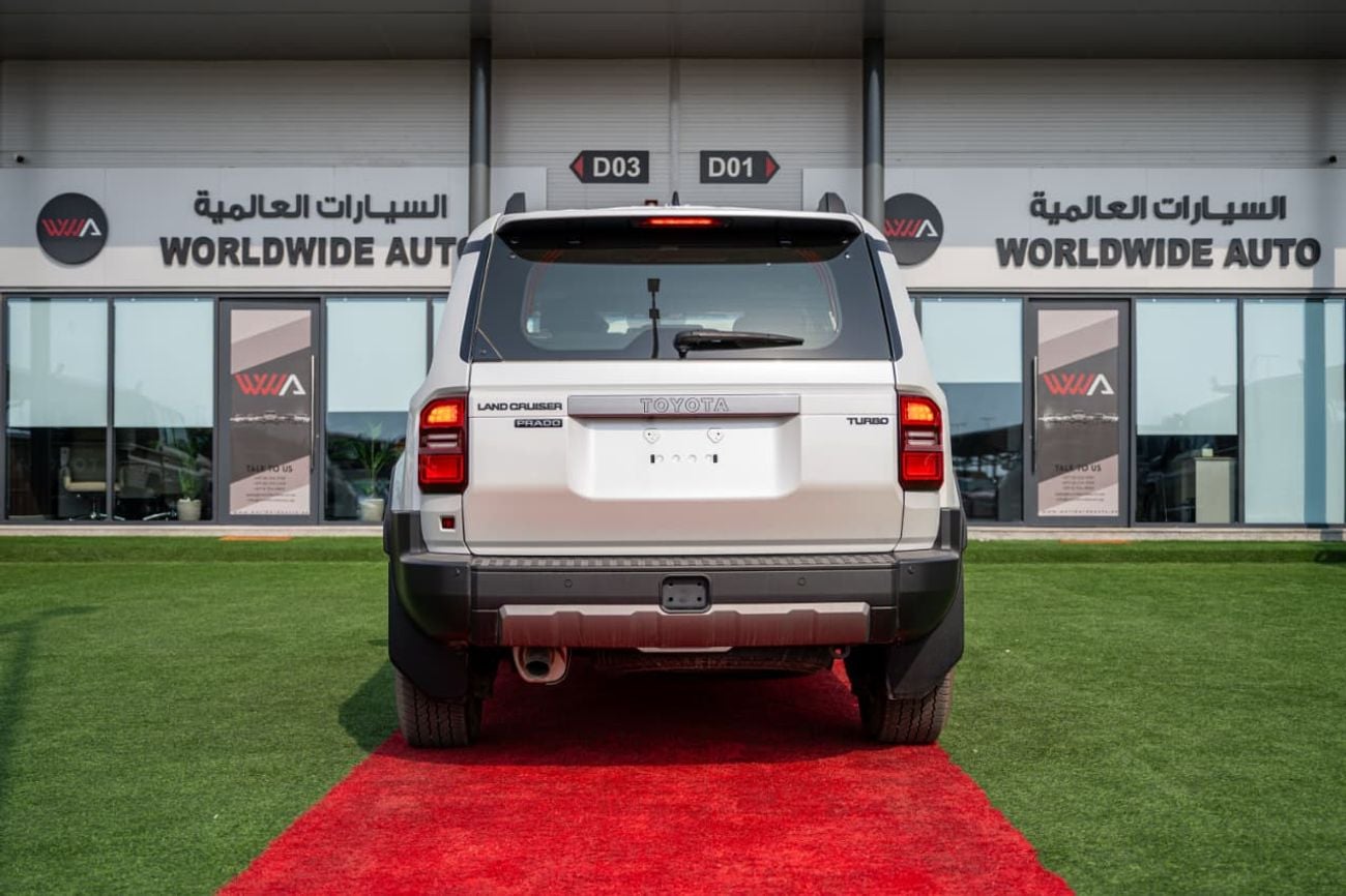 Toyota Prado 2.8 л 2024 г. Белый