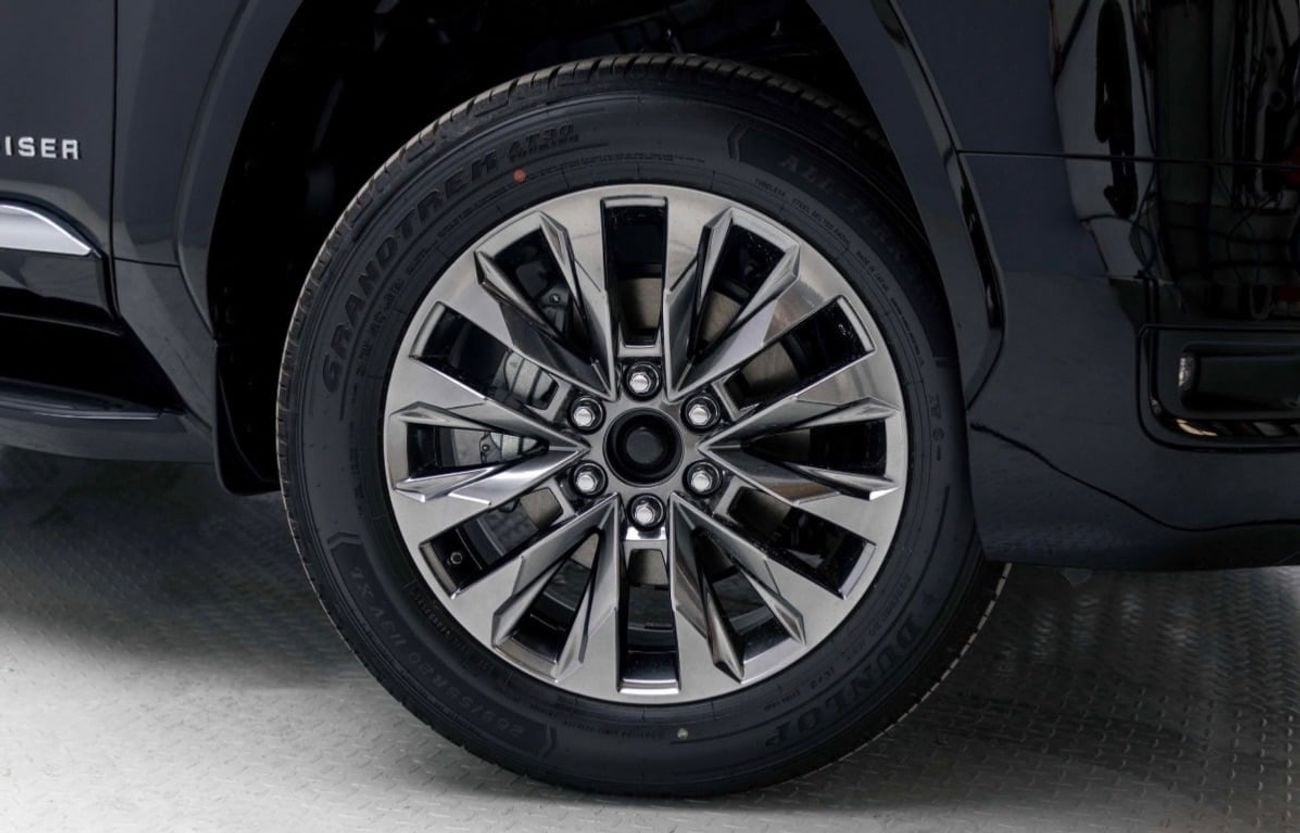 Toyota Land Cruiser 3.5 л 2025 г. Чёрный