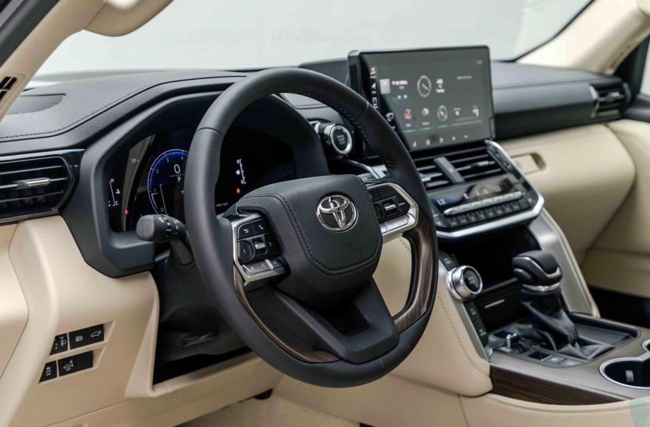 Toyota Land Cruiser 3.5 л 2025 г. Чёрный