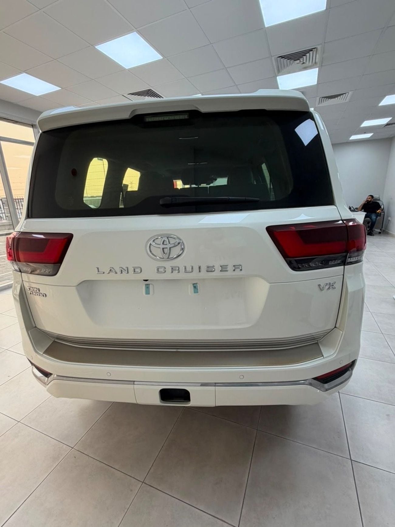 Toyota Land Cruiser 3.5 л 2026 г. Белый