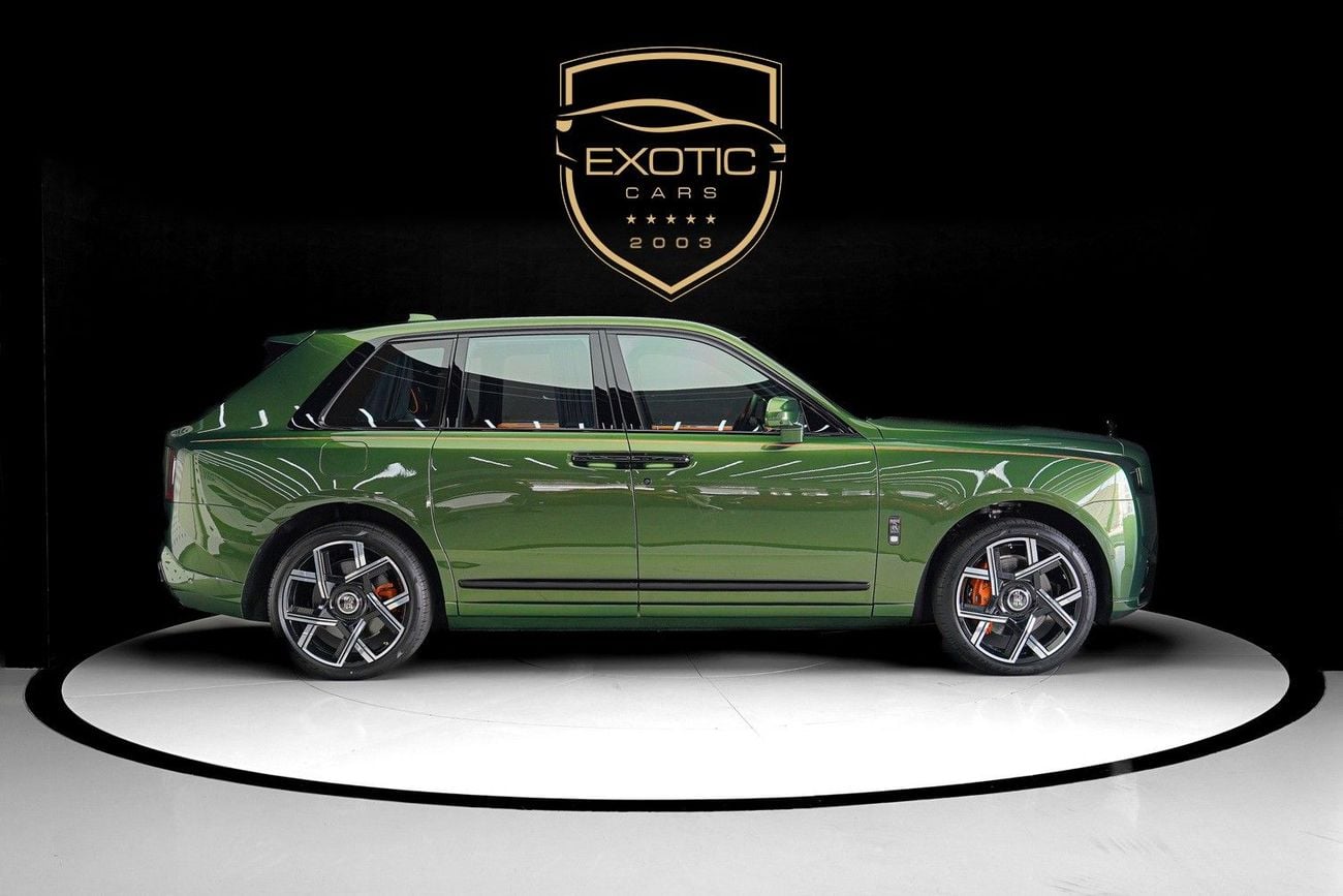 Rolls Royce Cullinan 6.7 л 2025 г. Зелёный, пробег 100 км