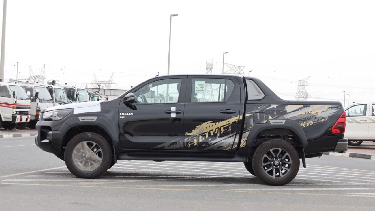 Toyota Hilux 4.0 л 2026 г. Чёрный