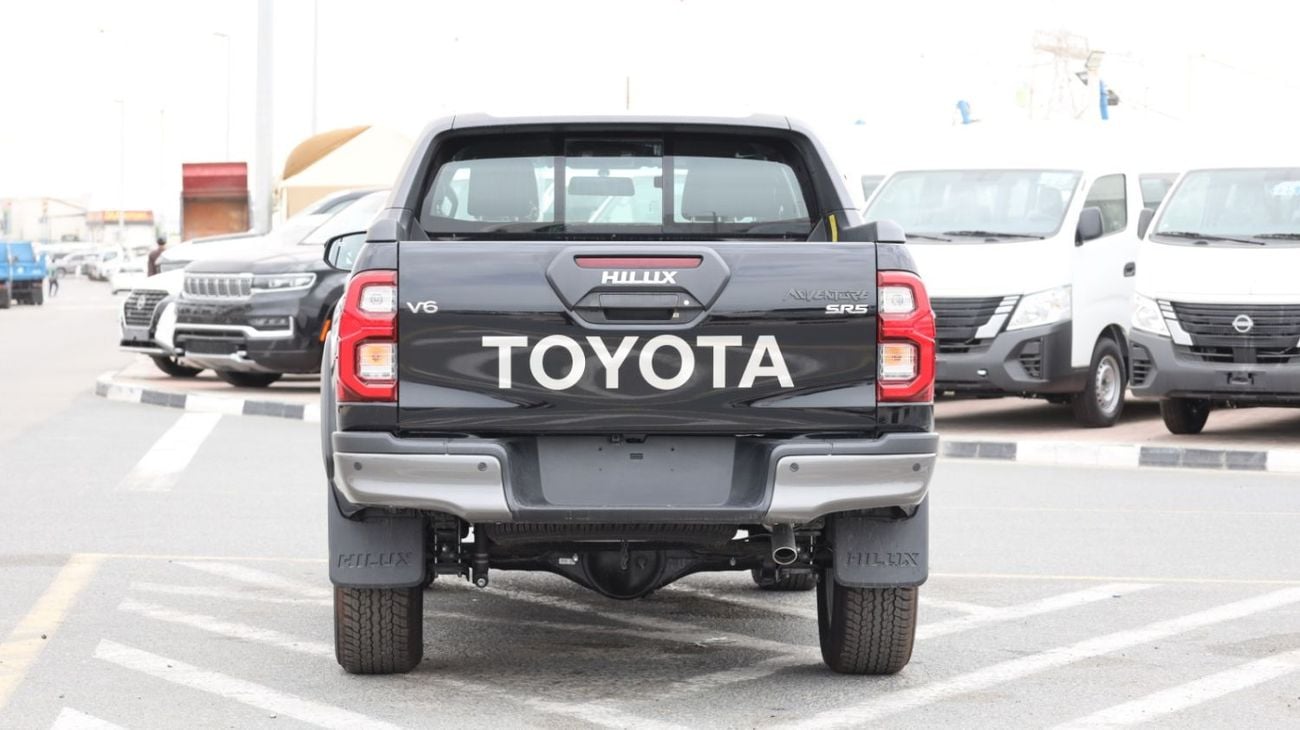Toyota Hilux 4.0 л 2026 г. Чёрный
