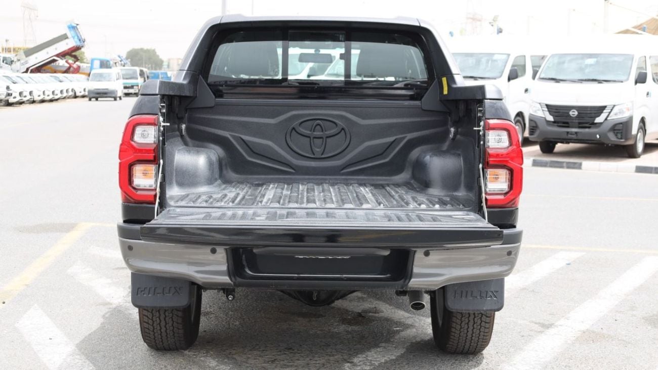 Toyota Hilux 4.0 л 2026 г. Чёрный