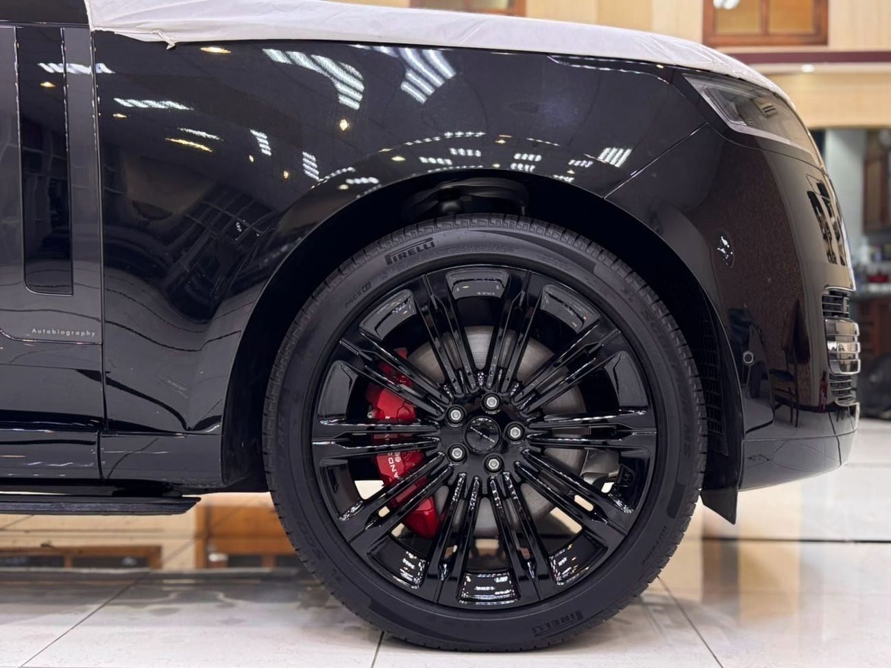 Land Rover Range Rover 4.4 л 2026 г. Чёрный