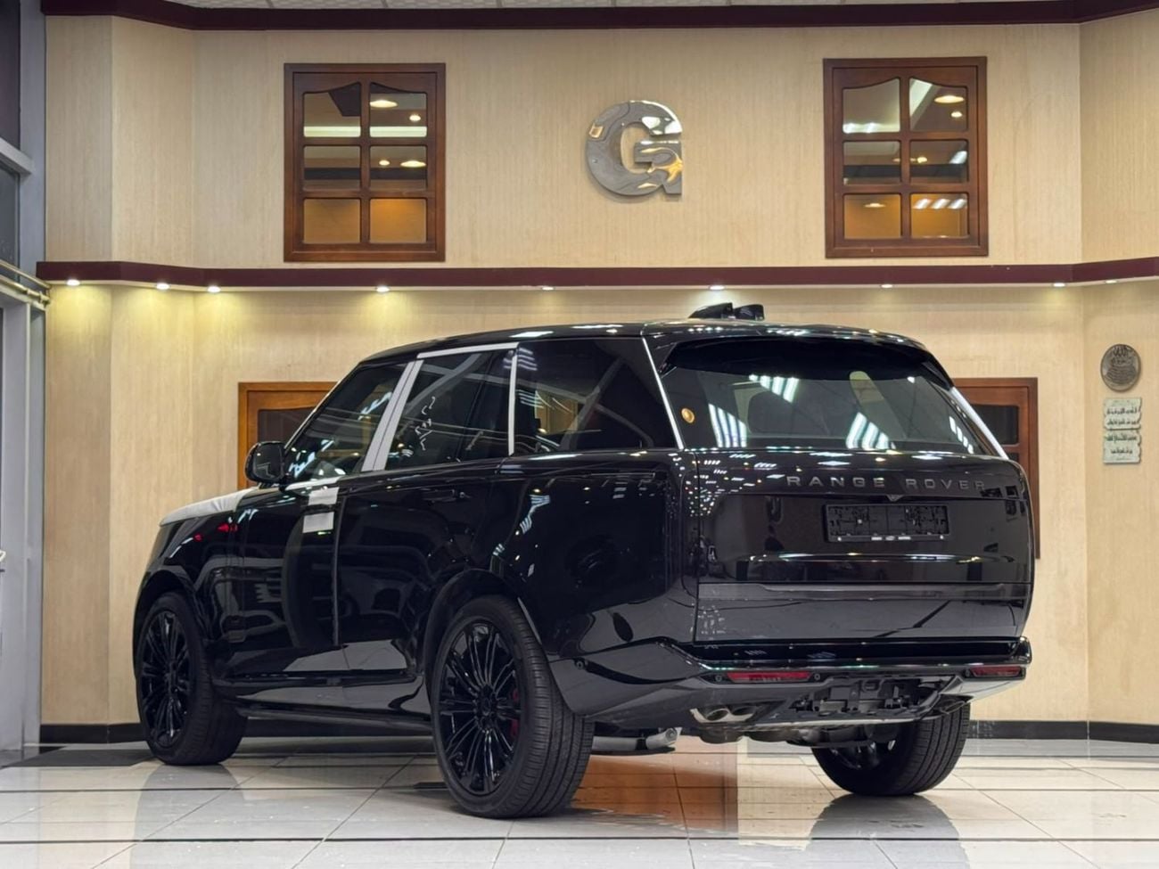 Land Rover Range Rover 4.4 л 2026 г. Чёрный