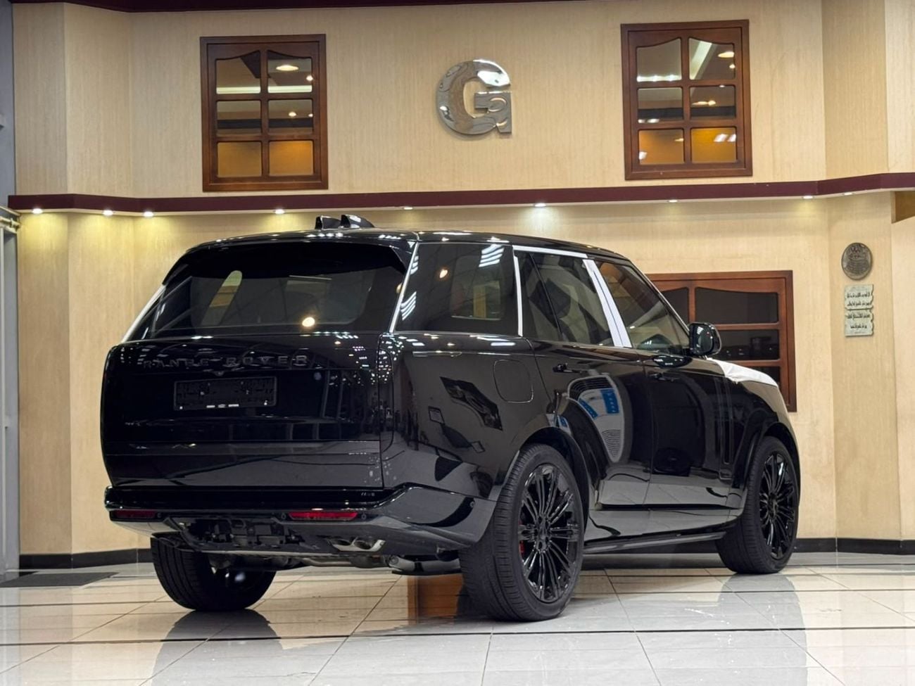 Land Rover Range Rover 4.4 л 2026 г. Чёрный