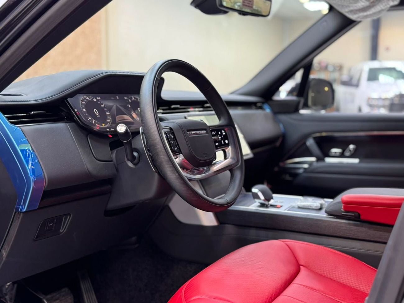 Land Rover Range Rover 4.4 л 2026 г. Чёрный