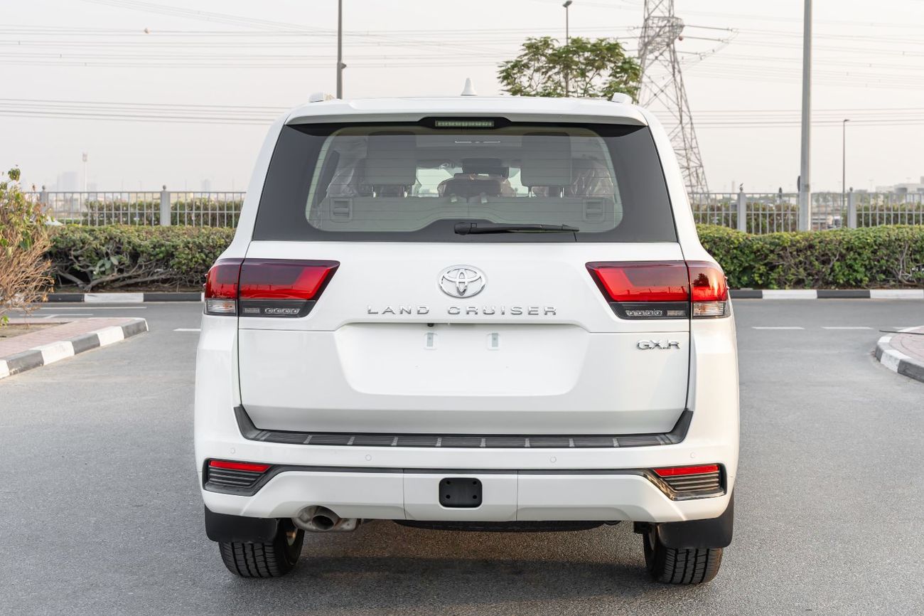 Toyota Land Cruiser 4.0 л 2026 г. Белый