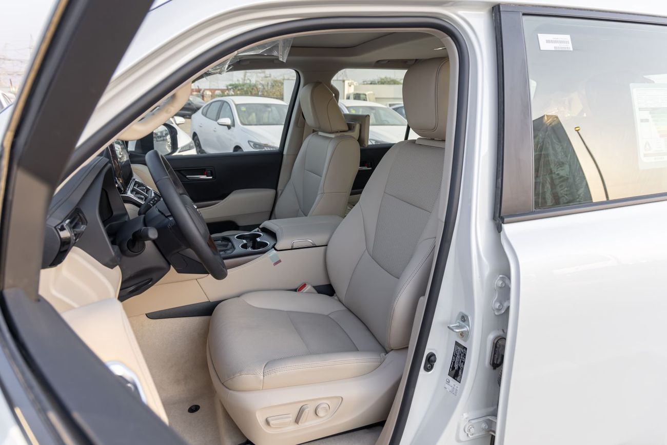 Toyota Land Cruiser 4.0 л 2026 г. Белый