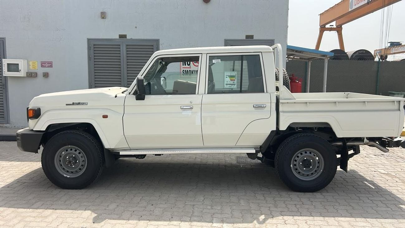 Toyota Land Cruiser Pick Up 2.8 л 2026 г. Белый
