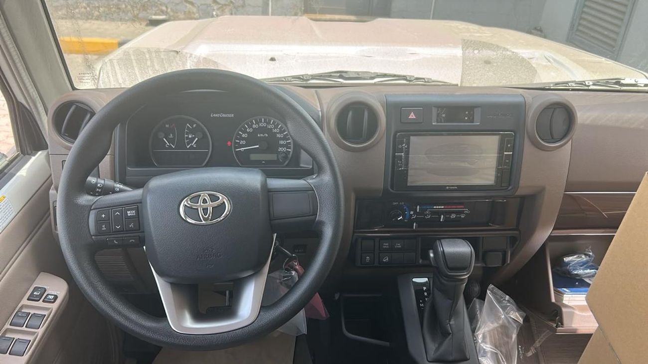 Toyota Land Cruiser Pick Up 2.8 л 2026 г. Белый